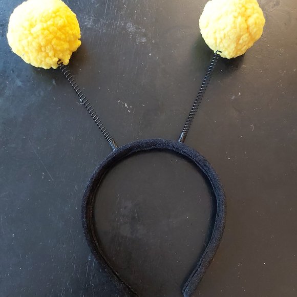 Toddler bumblebee costume - Picture 5 of 6